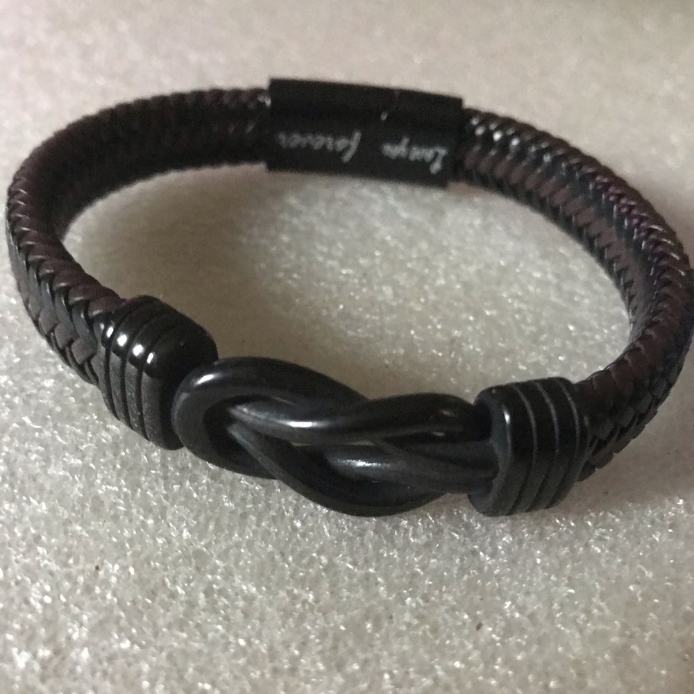 Men leather bracelet